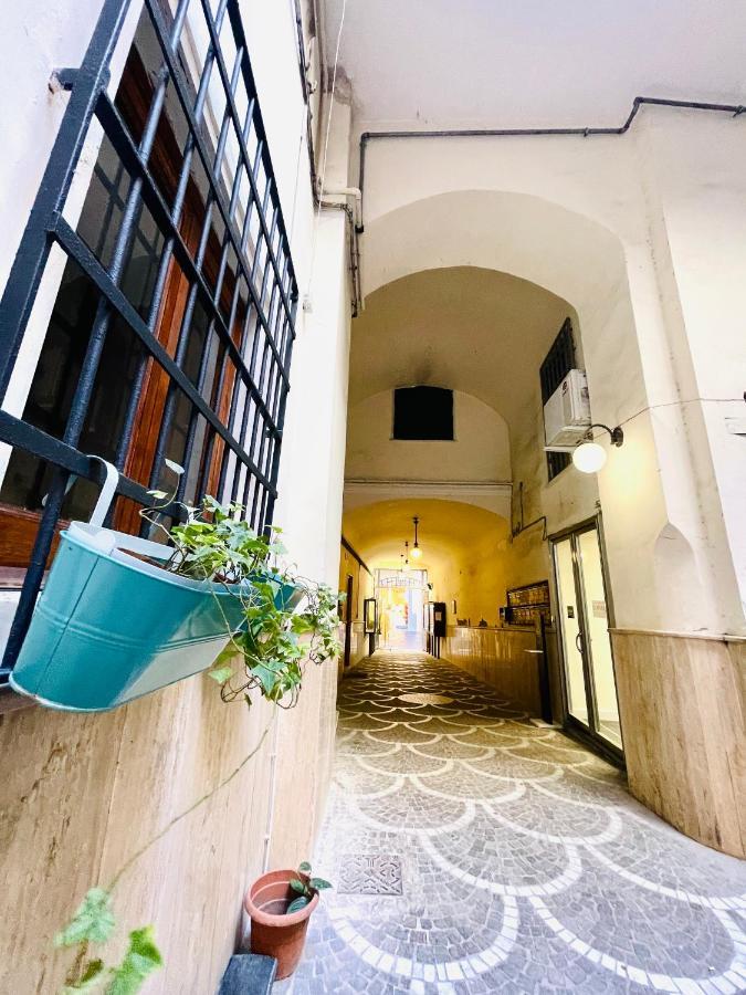 Chiaia175 Hotel Napoli Ngoại thất bức ảnh