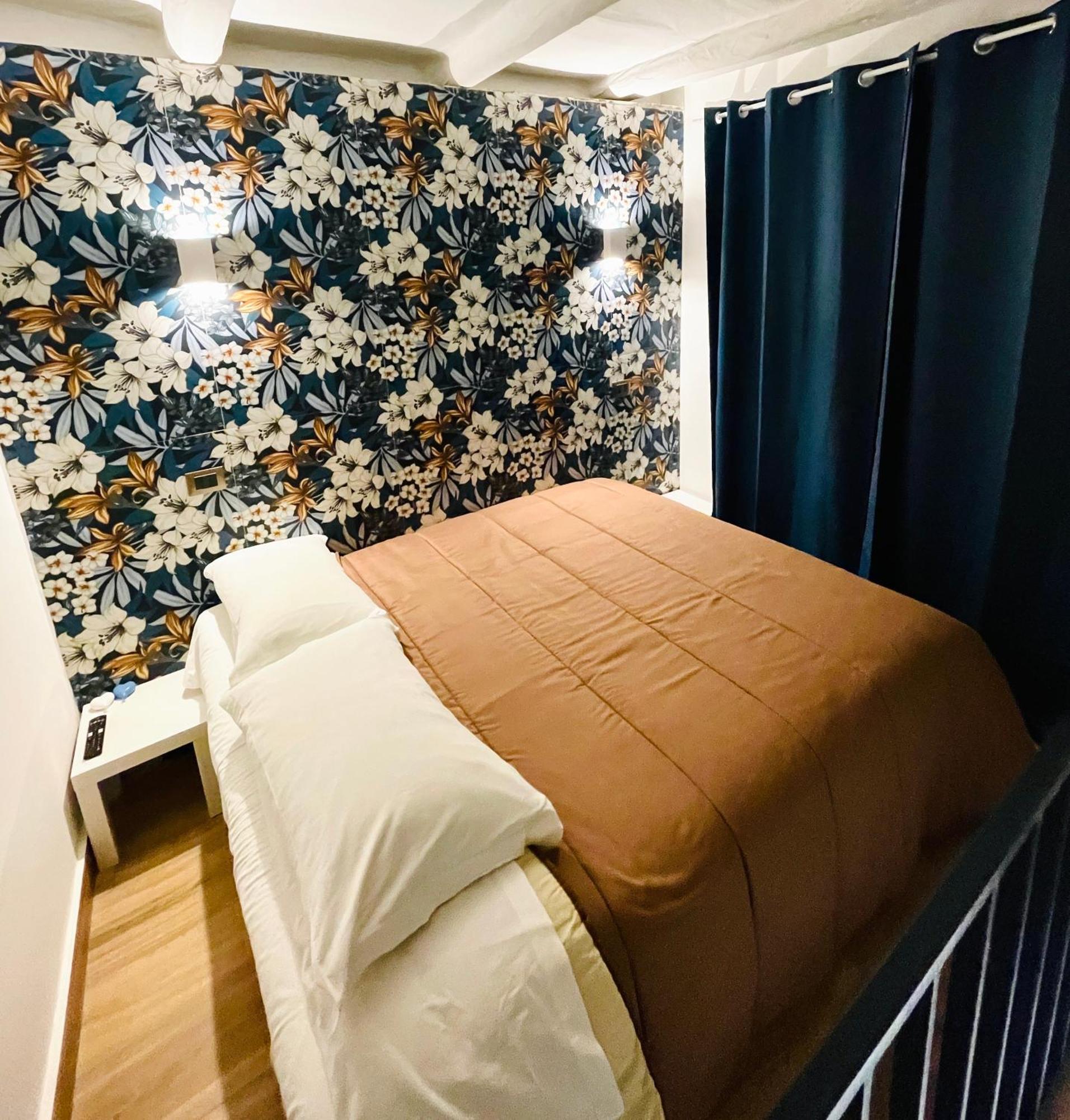 Chiaia175 Hotel Napoli Ngoại thất bức ảnh